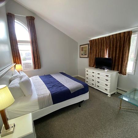 Winnisquam Lake Inn Tilton Esterno foto